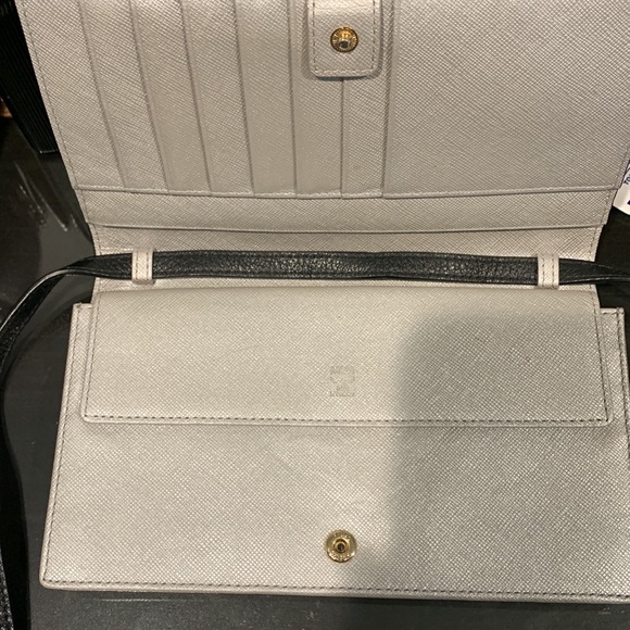 MCM Crossbody Wallet - Picture 6 of 9